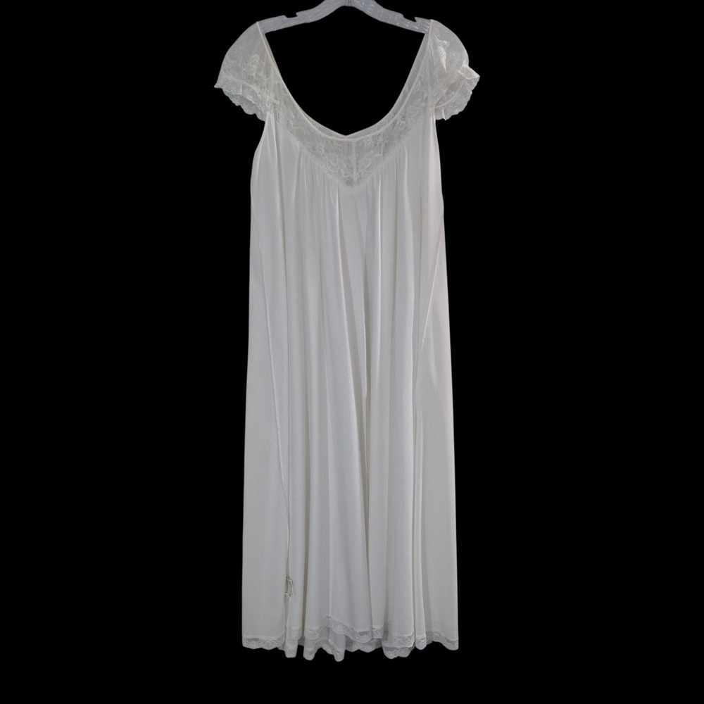 Lucie Ann Nightgown Petite Vintage Lace Trim Maxi Cap Sleeve Beverly Hills #1434 - Picture 3 of 14